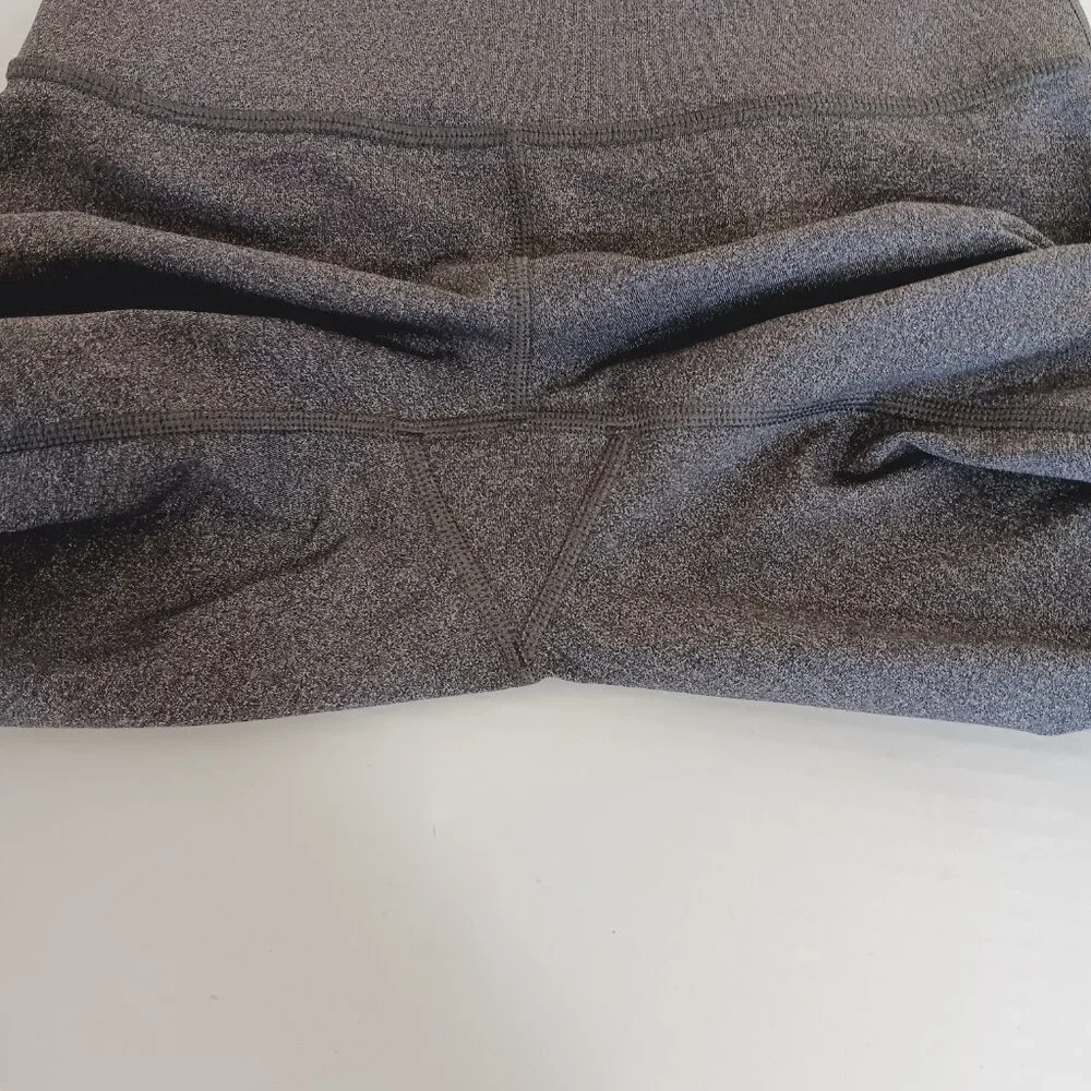 lululemon Women's Heathered Black Wunder Under Crop (High-Rise) Size 4